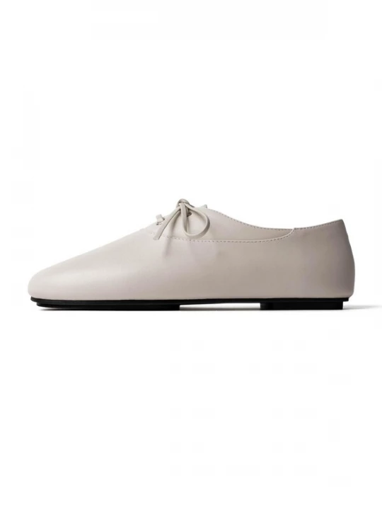 Foto van product L37 HANDMADE SHOES Instappers 'A SLOW DANCE AWAY' offwhite