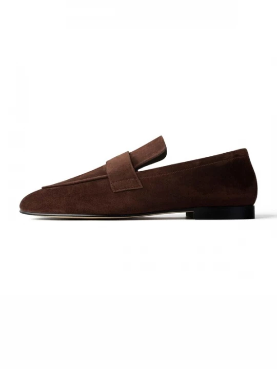 Foto van product L37 HANDMADE SHOES Instappers 'VELVET RIOT' donkerbruin