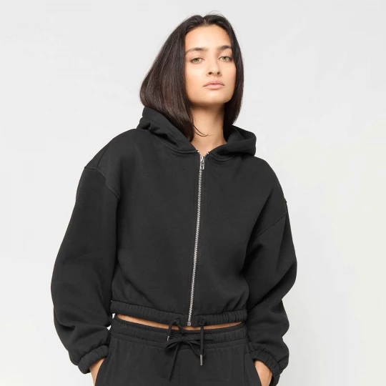 Foto van product Ladies Fluffy Cropped Zip Hoodie Urban Classics zwart