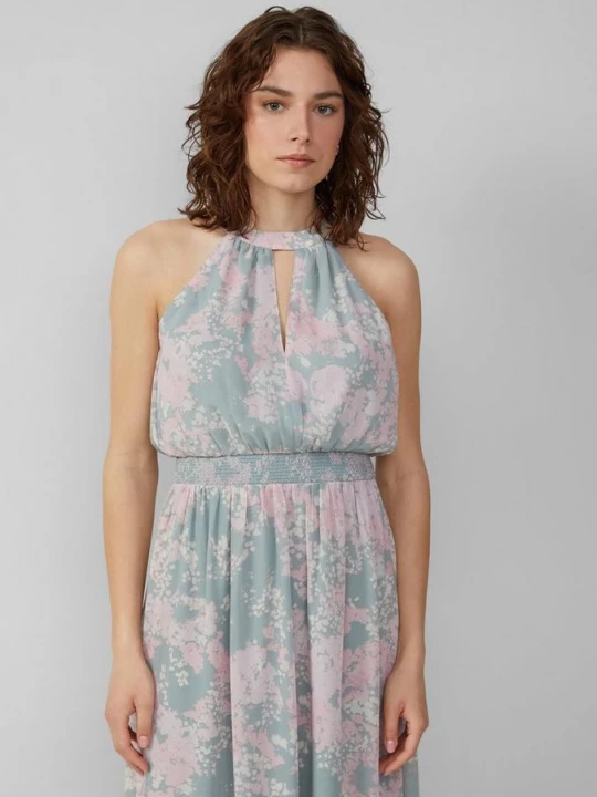 Foto van product Lange chiffon jurk met gesmokt detail QS groen