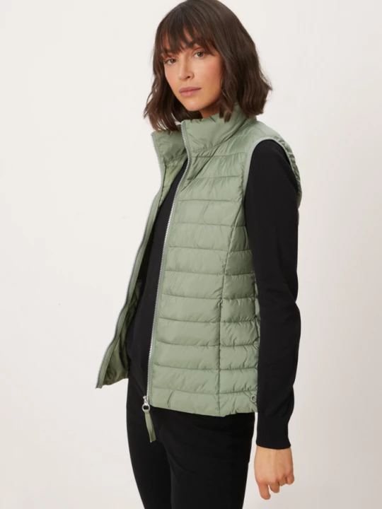 Foto van product Lichte bodywarmer met stiknaden en opstaande kraag s.Oliver olijfgroen