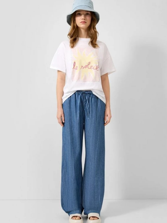Foto van product Lichtgewicht jeans / Halfhoog / Wijde pijpen QS blauw