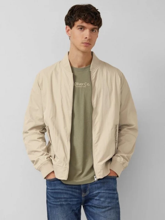 Foto van product Lichtgewicht nylon blouson met klepzakken s.Oliver beżowy