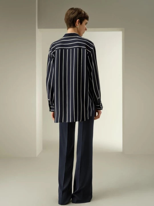 Foto van product Lilysilk Blouse 'Gestreiftes Hemd aus Seidentwill' blauw