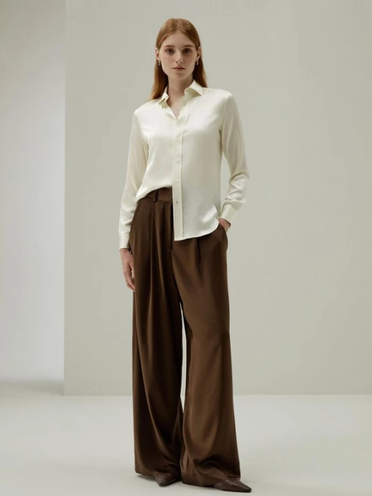 Foto van product Lilysilk Blouse 'Seidenhemd in regulärer Passform' wit