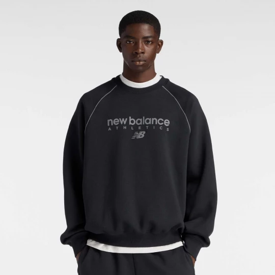 Foto van product Linear Graphic Fleece Crew New Balance zwart