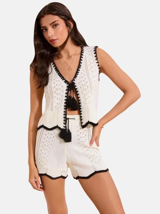 Foto van product Lipsy Gebreide bodywarmer lichtbeige
