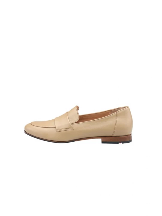 Foto van product LLOYD Instappers 'Rovia' beige