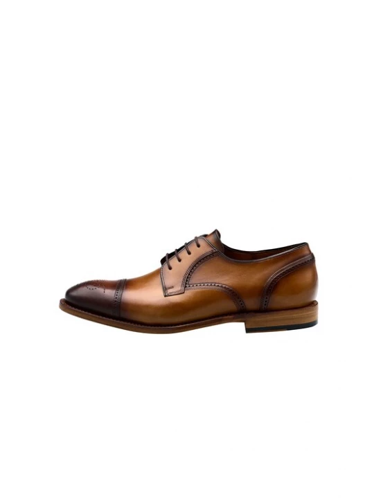 Foto van product LLOYD Veterschoen 'APEX 130GY' cognac