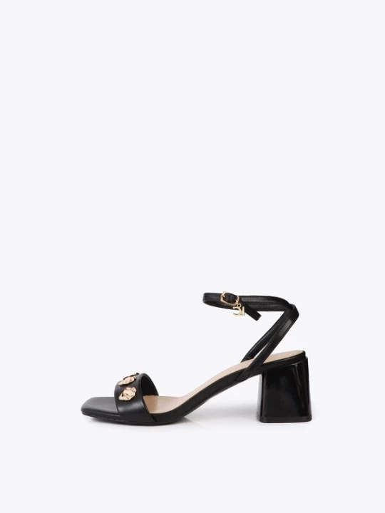 Foto van product Lola Casademunt Sandalen met riem zwart