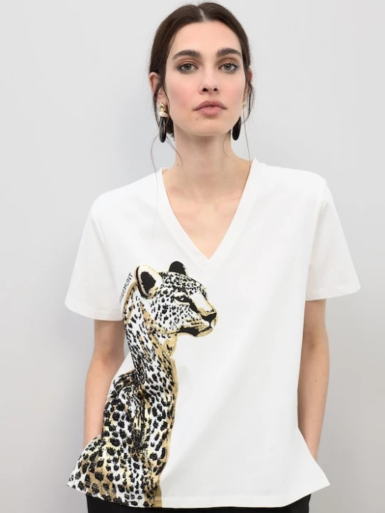 Foto van product Lola Casademunt Shirt donkerbeige / zwart / wit