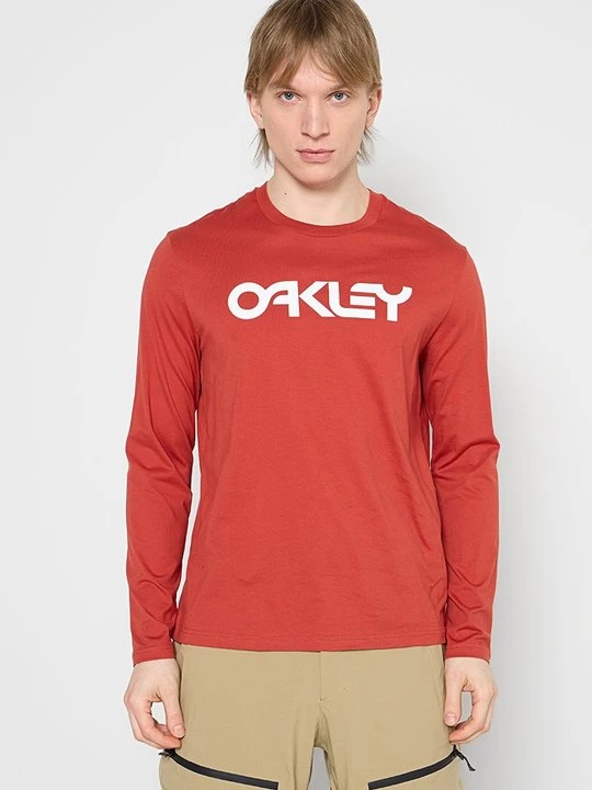 Foto van product Longsleeve Oakley rood