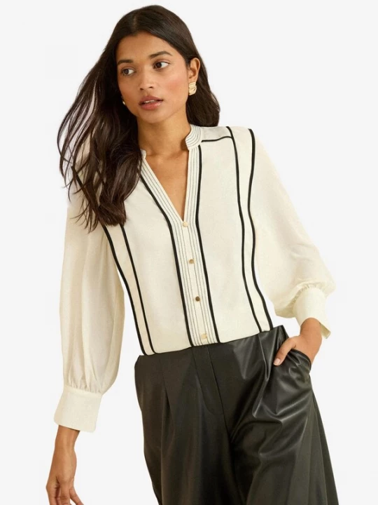 Foto van product love & roses Blouse ecru / zwart