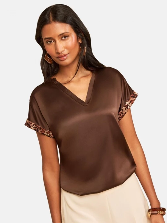 Foto van product love & roses Shirt chocoladebruin / cappuccino