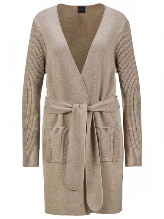Foto van product MADELEINE Gebreid vest wolwit