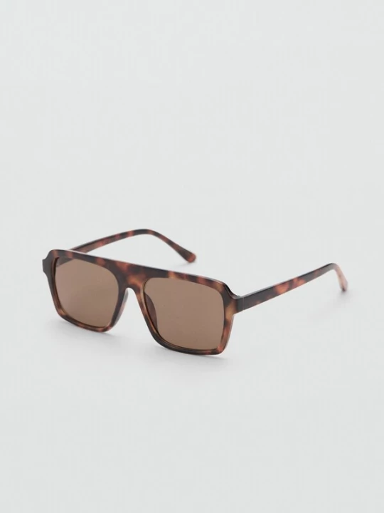 Foto van product MANGO Zonnebril 'MATTIE' bruin / cognac