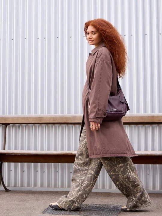 Foto van product Mantel BDG Urban Outfitters bruin