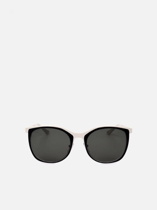 Foto van product Marni Zonnebril 'Marni ME102S Ice / black / 20 / 135 Women Sunglasses' wit