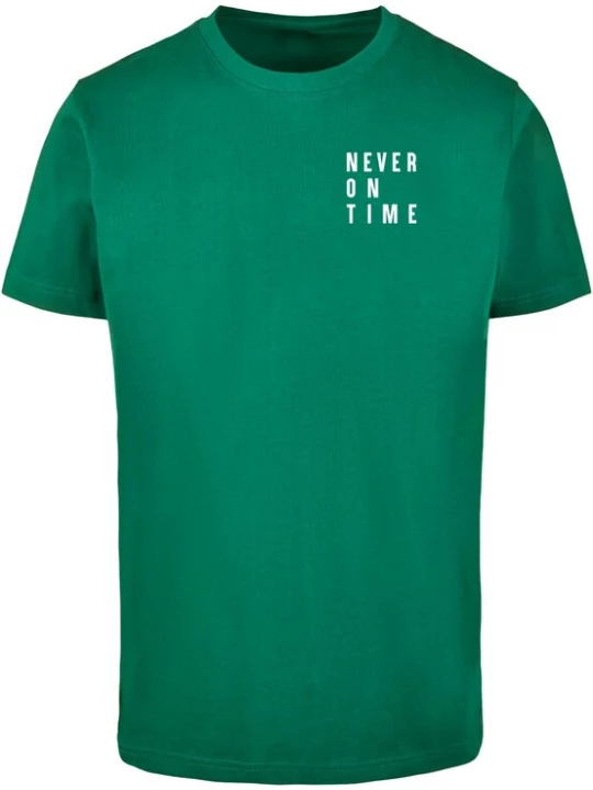 Foto van product Merchcode Shirt 'Never On Time' grasgroen / wit