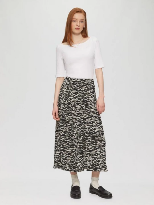 Foto van product Midi-rok met knoopsluiting en split QS