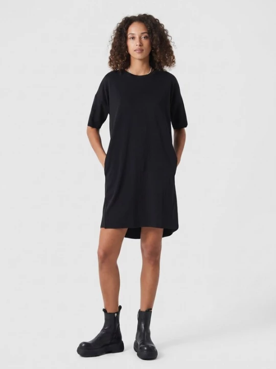 Foto van product minimum Jurk 'Regitza' zwart