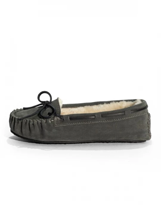 Foto van product Minnetonka Mocassins 'Cally' donkergrijs