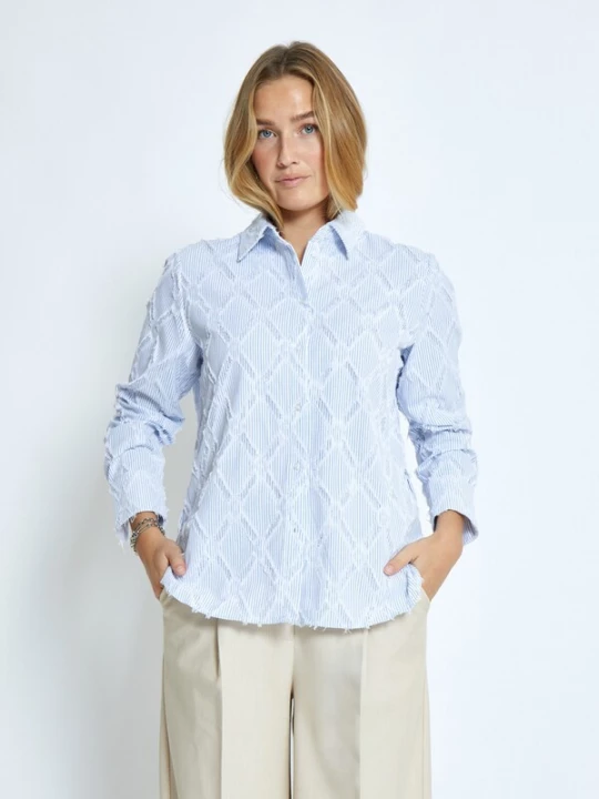 Foto van product minus Blouse 'Astra' lichtblauw / wit