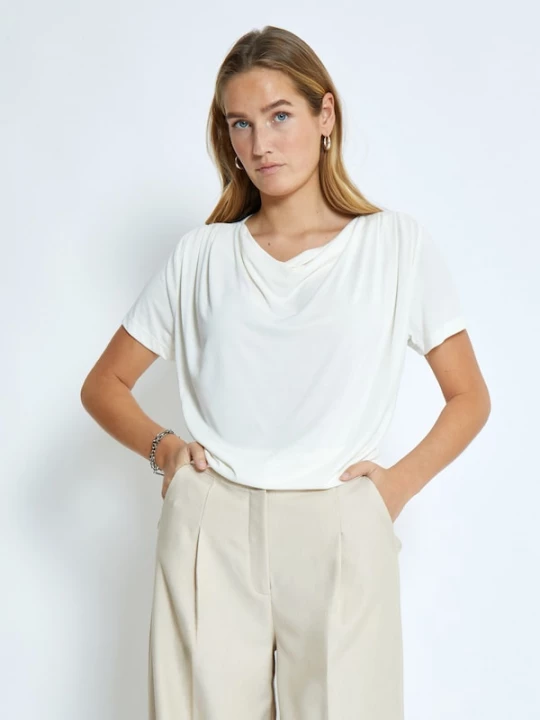 Foto van product minus Shirt 'Soleima' wit