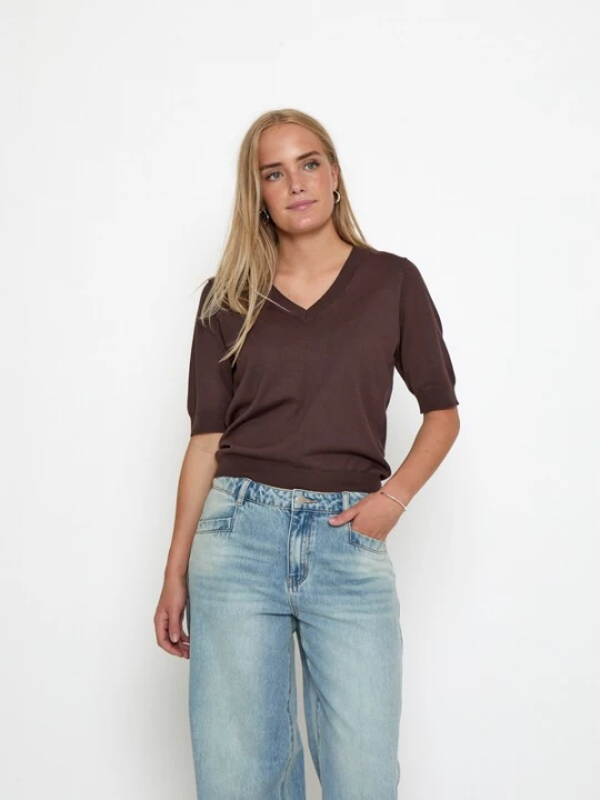 Foto van product minus Top 'Milla' donkerbruin