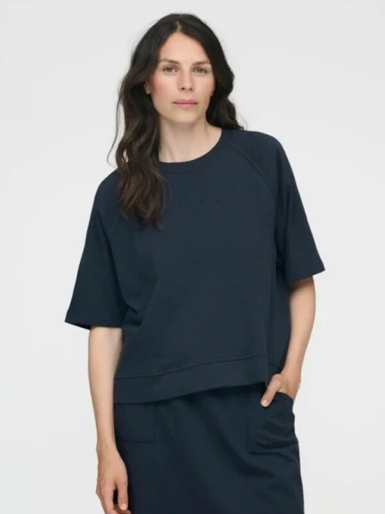 Foto van product moshi moshi mind Trui ' aura ' donkerblauw