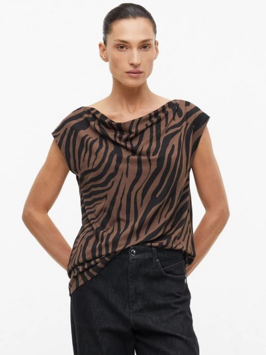 Foto van product Mouwloos T-shirt met watervalhals s.Oliver zwart