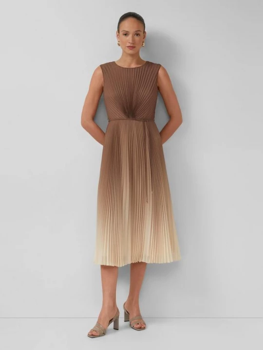 Foto van product Mouwloze midi-jurk met plooien en ceintuur s.Oliver