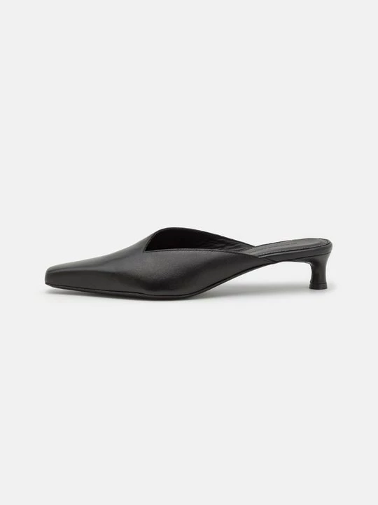 Foto van product Muiltjes By Malene Birger zwart