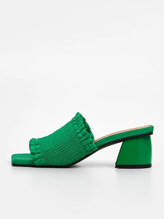 Foto van product Muiltjes met hak Ganni groen