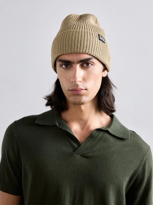Foto van product Muts EA7 Emporio Armani camel