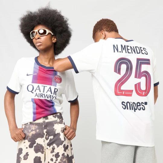 Foto van product N. Mendes / No. 25 / PSG Nike Away Stadium 2026 / 27 wit