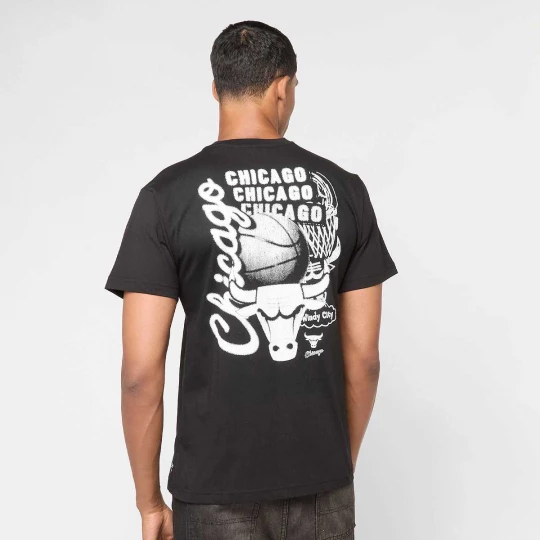 Foto van product NBA Chicago Bulls HWC Overlap Graphic Tee Mitchell & Ness zwart