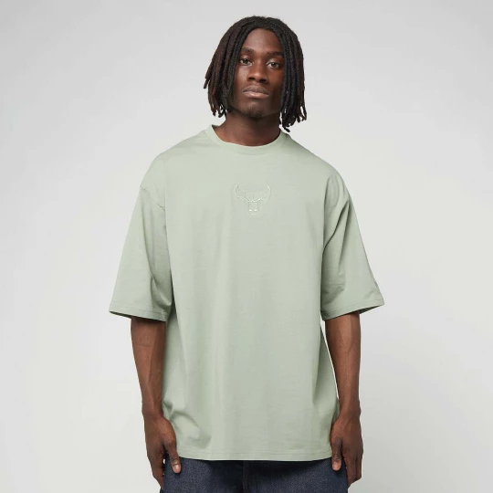 Foto van product NBA LE Oversized Tee New Era groen