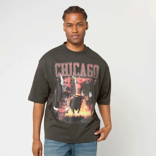 Foto van product NBA Washed Graphic Tee Chicago Bulls New Era grijs