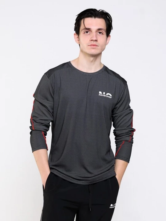 Foto van product neverover Functioneel shirt 'Men's Essential Striped Long Sleeve T-shirt' zwart