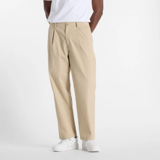 Foto van product new balance Broek 'Athletics' taupe