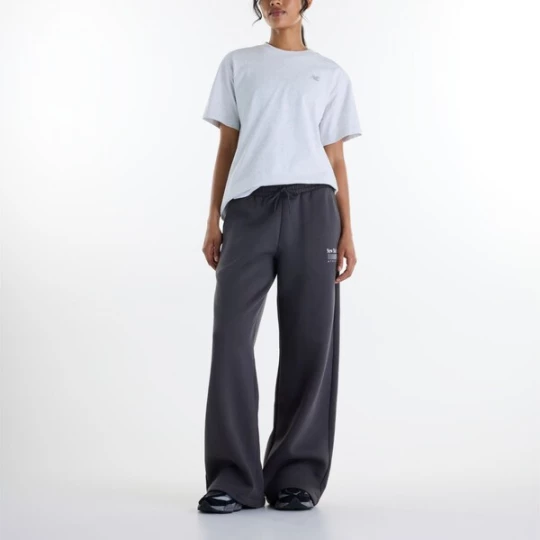 Foto van product new balance Broek 'Trackside' marine / wit