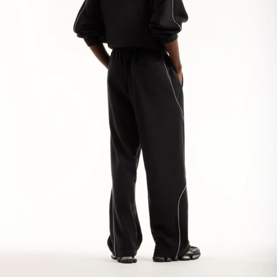 Foto van product new balance Broek 'Trackside' zwart
