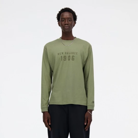 Foto van product new balance Shirt 'Essentials' groen / donkergroen