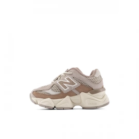 Foto van product new balance Sneakers '9060' bruin / donkerbruin