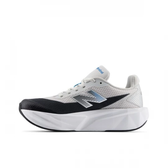 Foto van product new balance Sneakers 'FuelCell Rebel Lace' zwart / wit