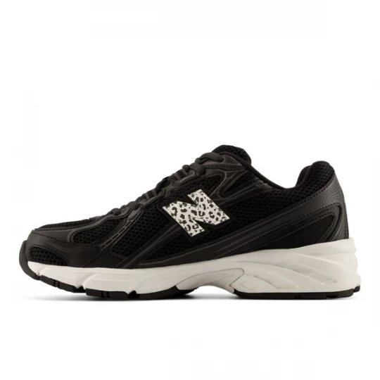 Foto van product new balance Sneakers laag 'Sneaker 740' zwart