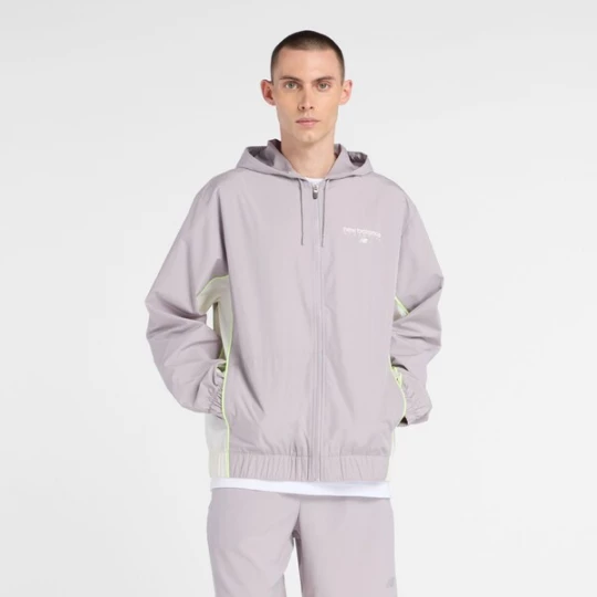 Foto van product new balance Tussenjas 'Trackside Woven Jacket' grijs / rookgrijs