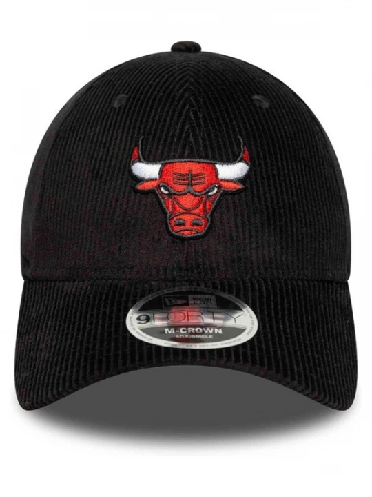 Foto van product NEW ERA Pet 'Gorra new era negra bulls cord 9forty mc chibul' zwart