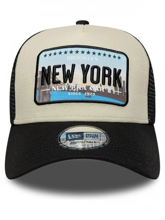 Foto van product NEW ERA Pet 'Gorra new era negra new york license plate trucker cap' zwart